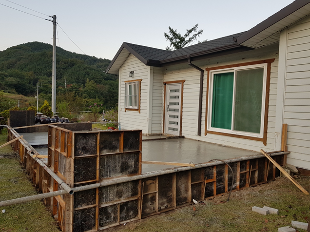 성주 주택 거실 확장공사 시공중 사진
